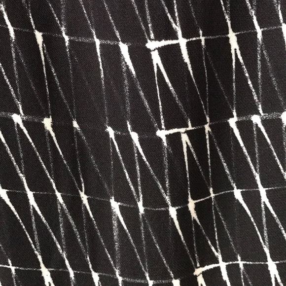 ❌SOLD❌ RVCA romper - Picture 2 of 4